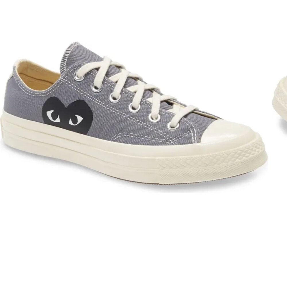 Converse Hidden Heart Sneaker, Gray, Size 5